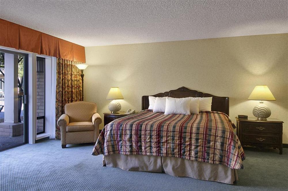 Red Lion Hotel Redding Camera foto