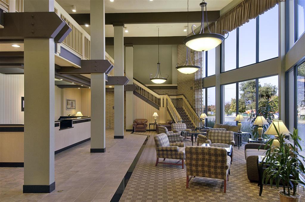 Red Lion Hotel Redding Interno foto