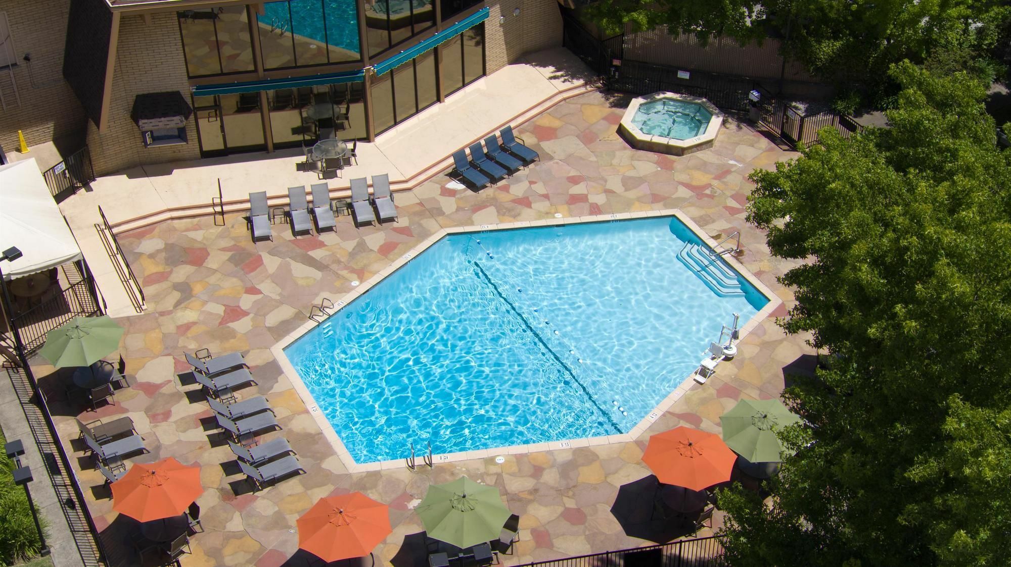 Red Lion Hotel Redding Esterno foto